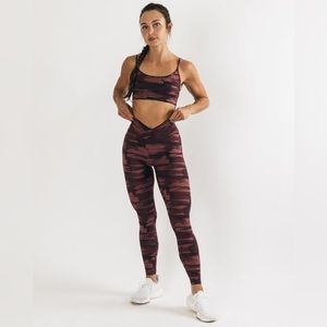 Alphalete - Women’s Surface Power Legging - Burgundy Camo - S/M - Ankle Length